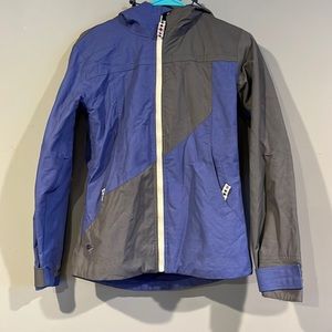 Women’s ski coats
